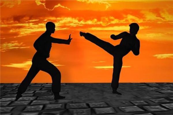 梦见和人打架什么预兆