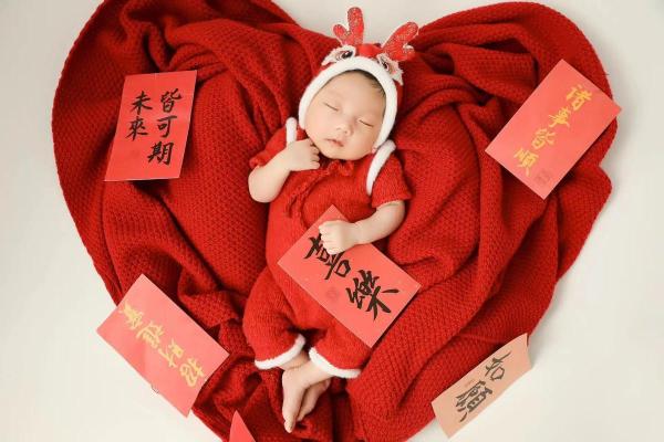 2025年4月份黄道吉日宝宝宴 2025年4月份黄道吉日宝宝宴