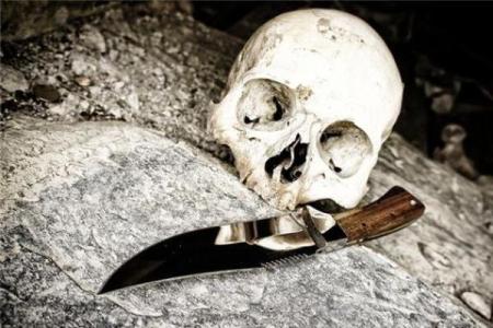 梦见被人捅了一刀流血了什么征兆